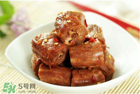 周黑鴨和絕味哪個(gè)好吃？絕味鴨脖和周黑鴨哪個(gè)好吃？