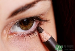 眼線用什么可以洗掉?眼線用什么能洗干凈? 眼線用什么可以洗掉?眼線用什么能洗干凈?