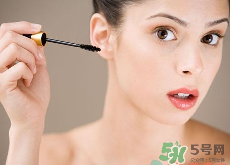 孕婦能抹護膚品嗎？孕婦能化妝嗎？