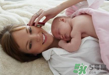 夏天做月子穿什么鞋？夏天做月子如何選擇鞋子？