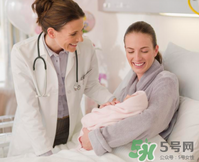 夏天坐月子可以天天洗澡嗎？夏季坐月子能洗澡嗎？