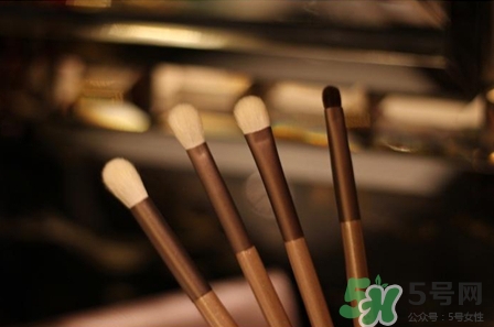 受受狼小葡萄多少錢?受受狼小葡萄化妝刷價格 受受狼小葡萄多少錢?受受狼小葡萄化妝刷價格