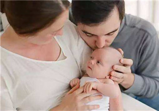 夏天坐月子可以吹風(fēng)扇嗎？夏天風(fēng)扇能不能給產(chǎn)婦用？