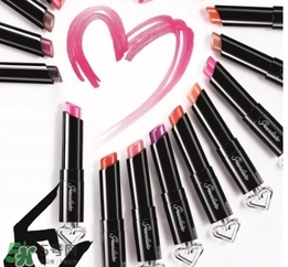 嬌蘭小黑裙唇膏060多少錢？嬌蘭小黑裙甜漾唇膏060專柜價(jià)格