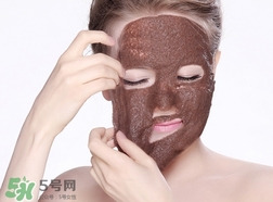 海藻面膜好還是面貼面膜好??？海藻面膜和面貼面膜區(qū)別