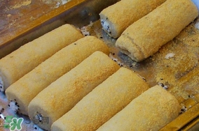 打糕和驢打滾是一樣的嗎？打糕是什么做的