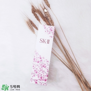 sk2櫻花版和普通版的區(qū)別 skii櫻花神仙水和普通版哪個貴？
