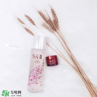 sk2櫻花版和普通版的區(qū)別 skii櫻花神仙水和普通版哪個貴？