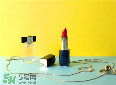 雅詩(shī)蘭黛520限量唇膏禮盒多少錢_有哪些色號(hào)?