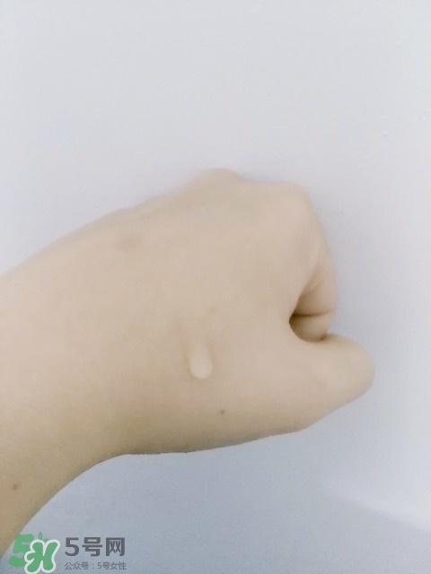 大創(chuàng)美白精華多少錢?大創(chuàng)美白精華專柜價格 大創(chuàng)美白精華多少錢?大創(chuàng)美白精華專柜價格