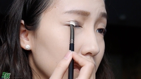 日系淡妝化妝步驟 日系淡妝需要哪些化妝品 日系淡妝化妝步驟 日系淡妝需要哪些化妝品