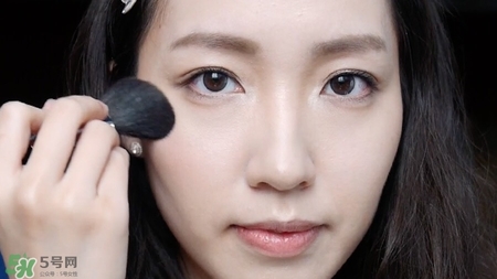 日系淡妝化妝步驟 日系淡妝需要哪些化妝品 日系淡妝化妝步驟 日系淡妝需要哪些化妝品
