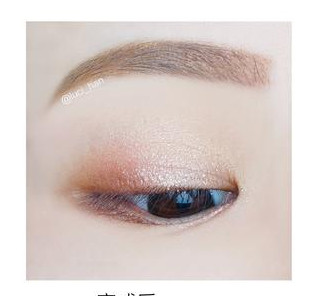 新手眼影的畫法步驟圖解 日常兩種眼影畫法步驟 新手眼影的畫法步驟圖解 日常兩種眼影畫法步驟