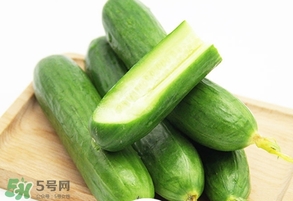 黃瓜敷臉要去皮嗎？黃瓜敷臉要削皮嗎？