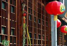 艾草掛門上是什么意思？艾草放門口什么作用？