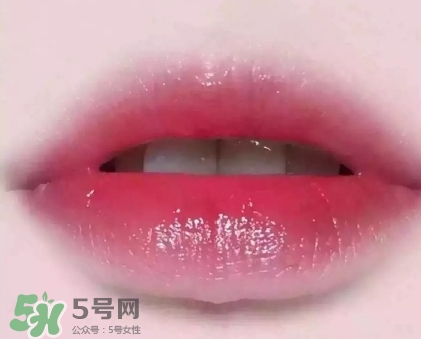 嬌蘭小黑裙唇膏口紅007多少錢？嬌蘭小黑裙007專柜價(jià)