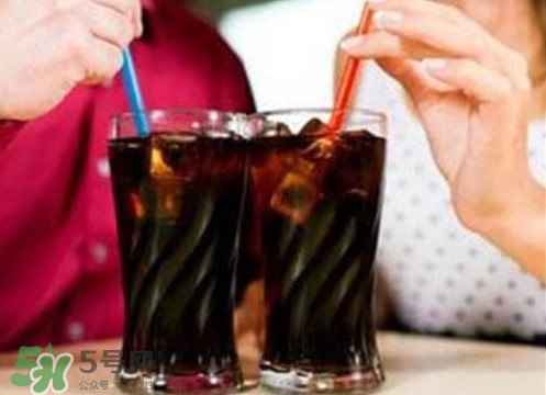 有哪些飲料屬于碳酸飲料？碳酸飲料有哪些品牌