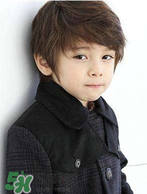 什么原因?qū)е潞⒆有愿駜?nèi)向？孩子性格內(nèi)向該怎么辦？