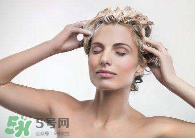 老人誤喝洗發(fā)乳 洗發(fā)乳是洗發(fā)水還是護(hù)發(fā)素？