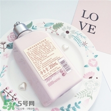 歐舒丹甜蜜櫻花潤膚露好用嗎?歐舒丹櫻花潤膚露怎么樣? 歐舒丹甜蜜櫻花潤膚露好用嗎?歐舒丹櫻花潤膚露怎么樣?