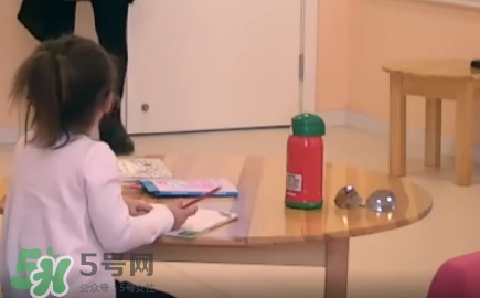 米雅的水杯是什么牌子？虎牌兒童水杯好用嗎？