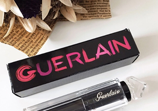 嬌蘭小黑裙003好看嗎？嬌蘭小黑裙唇膏003試色