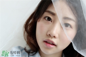 鄰家妹妹妝小清新妝容化妝步驟 清新妝容的畫法 鄰家妹妹妝小清新妝容化妝步驟 清新妝容的畫法