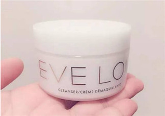 網(wǎng)紅推薦的護(hù)膚品靠譜嗎？跟風(fēng)買(mǎi)網(wǎng)紅護(hù)膚品卻沒(méi)效果