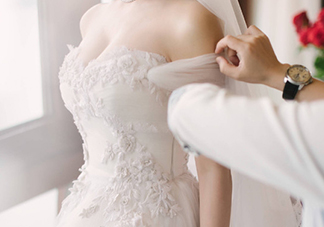 alberta ferretti阿爾伯特菲爾蒂是什么牌子_哪國(guó)的_檔次