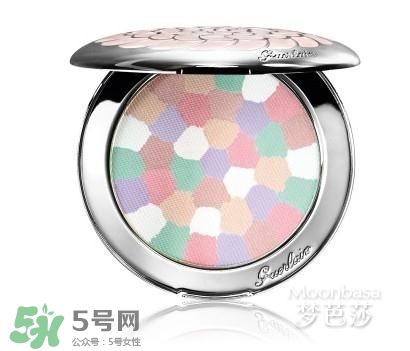 嬌蘭和迪奧粉餅?zāi)膫€(gè)好？嬌蘭和dior迪奧粉餅對(duì)比