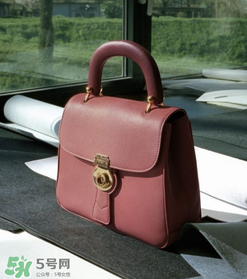 burberry dk88鎖頭包正品多少錢？巴寶莉dk88包專柜價(jià)格