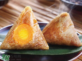 蛋黃粽子的蛋黃怎么弄？包粽子的蛋黃怎么處理？