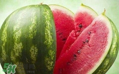 桃子和西瓜一起吃會(huì)中毒嗎？桃子和西瓜能一起吃嗎？