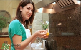 吃桃子要不要削皮？吃桃子的去皮方法