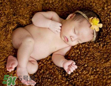 寶寶臍帶掉了要緊嗎？寶寶臍帶掉了出血了怎么辦？