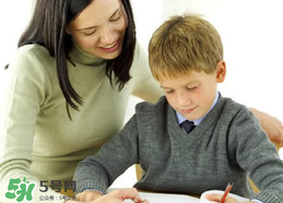 引起兒童恐懼心理的原因有哪些？克服恐懼心理的方法有哪些？