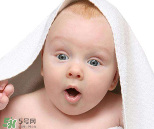 寶寶中暑的癥狀是什么？寶寶夏天如何判斷是否中暑？