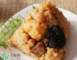 花生粽子怎么做好吃？花生粽子怎么包？