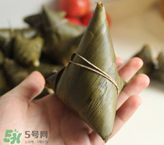 包粽子用什么糯米？包粽子的糯米要泡多久？