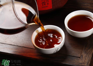普洱茶發(fā)霉了怎么處理？普洱茶發(fā)霉了還能喝嗎？