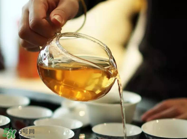 普洱生茶好喝還是熟茶好喝？普洱喝生茶還是熟茶？