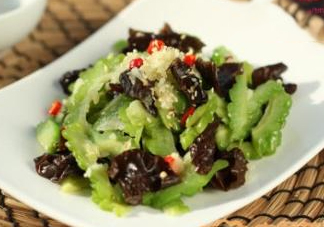 苦瓜能和木耳一起炒嗎？木耳可以和苦瓜一起吃嗎