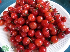 哺乳期能吃櫻桃嗎？哺乳期吃櫻桃寶寶會(huì)上火嗎？