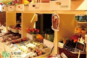 良品鋪?zhàn)訛槭裁茨敲促F？良品鋪?zhàn)訛槭裁催@么貴