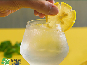 Perrier巴黎水好喝嗎？Perrier巴黎水怎么喝？