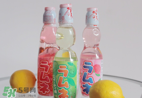 彈珠汽水怎么開？彈珠汽水怎么開不會噴？