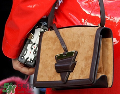 loewe三角包正品多少錢？羅意威巴塞羅那三角包專柜價(jià)格