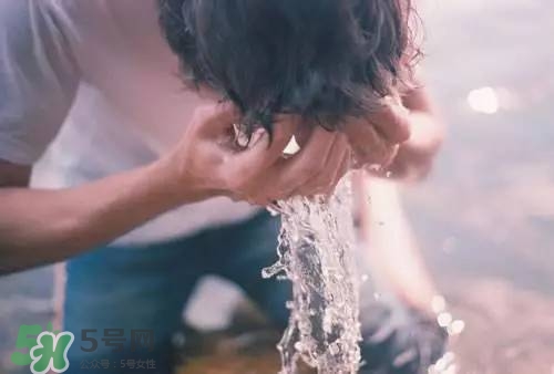 敏感肌膚用什么防曬霜好 適合敏感肌膚的防曬霜排行榜 敏感肌膚用什么防曬霜好 適合敏感肌膚的防曬霜排行榜