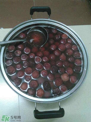 楊梅罐頭孕婦可以吃嗎？楊梅罐頭可以放多久？