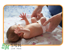 防水護臍貼怎么用？防水護臍貼使用方法說明？